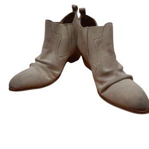 Coconuts by Matisse Distressed Beige Booties - Size 10
